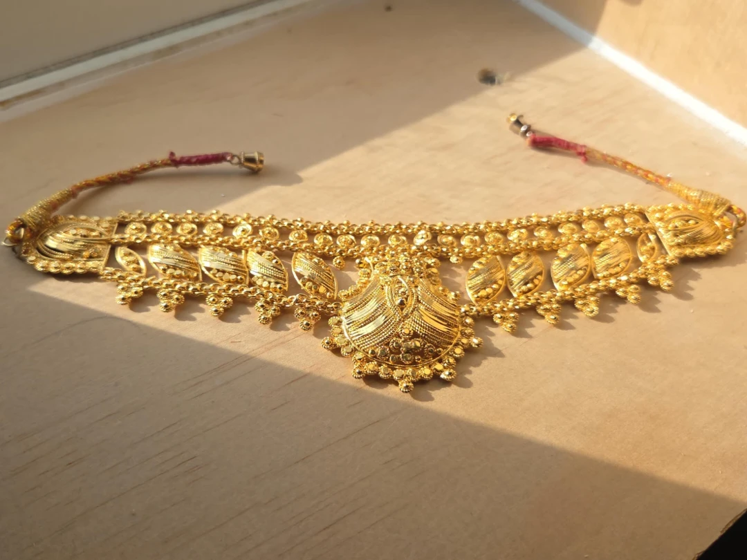 Gold Choker Necklace