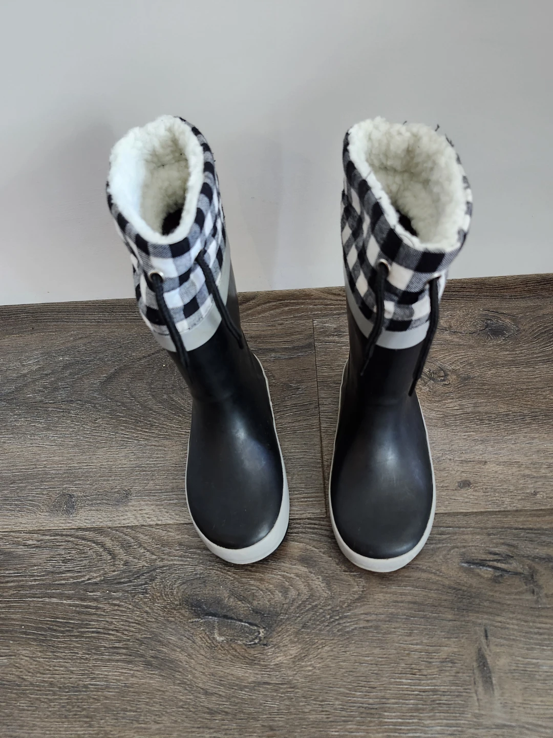 Girls rain boots with plaid cuff - Size 8 ⚽️ - photo 4