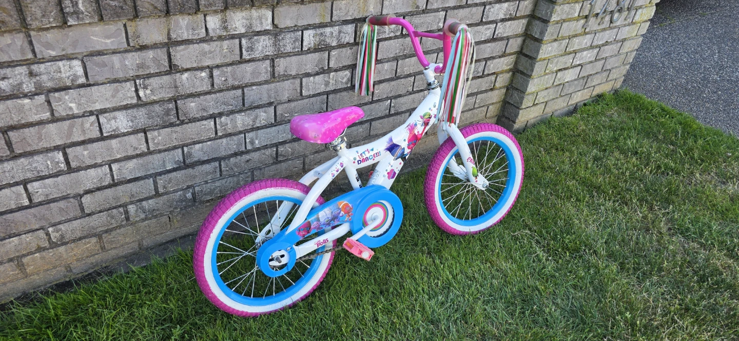 Trolls "Let's Dance" Kids Bike 16" - photo 3