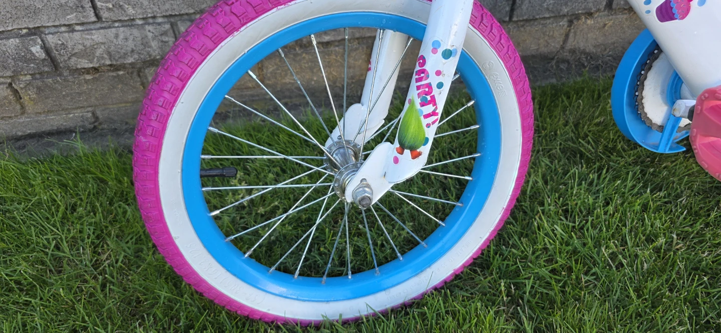 Trolls "Let's Dance" Kids Bike 16" - photo 4