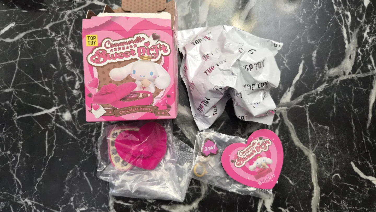 Cinnamoroll blind box figures Sweet gift series $15 each box - photo 2
