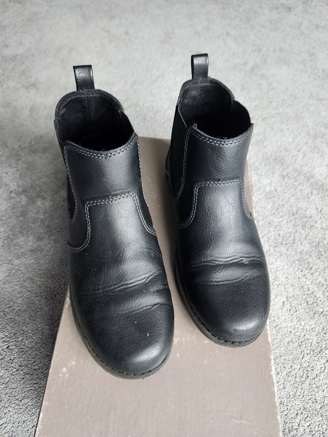 Old Navy Black Chelsea Boots Size 4Y - photo 2