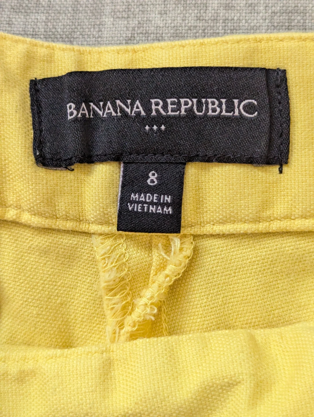 Banana Republic Yellow Button-Detail Shorts Size 8 - photo 2