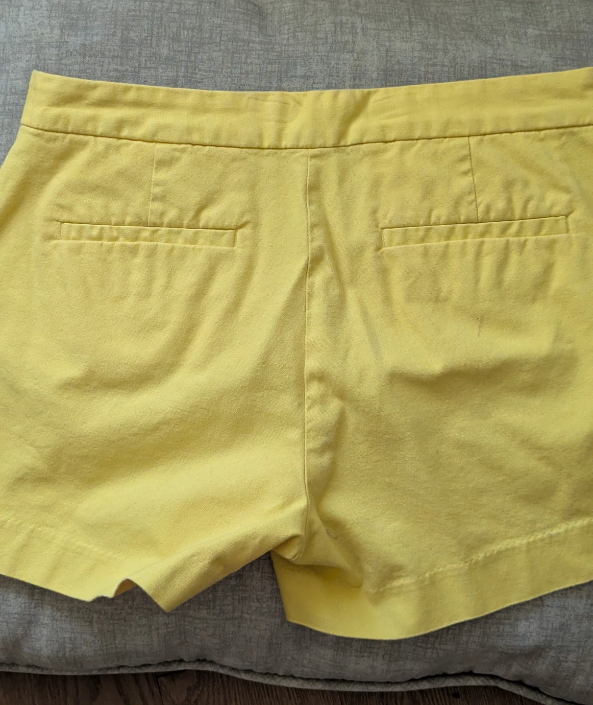 Banana Republic Yellow Button-Detail Shorts Size 8 - photo 3