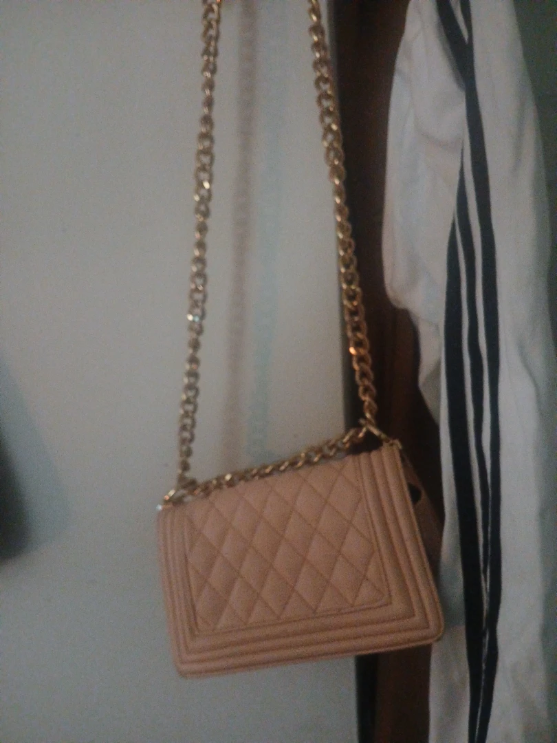 Quilted Chain Shoulder Bag