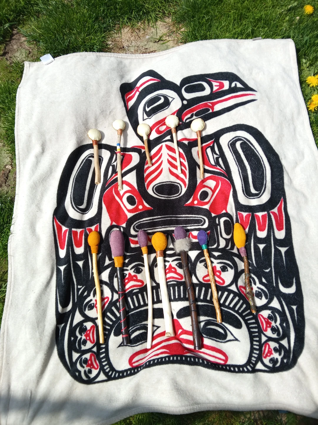Handmade Indigenous Art Drums and Beaters - photo 2