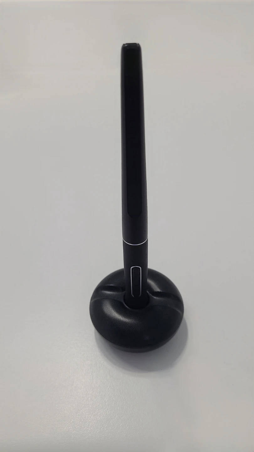 Huion Drawing Monitor Kamvas Pro 24 with pen & adjustable stand - photo 5