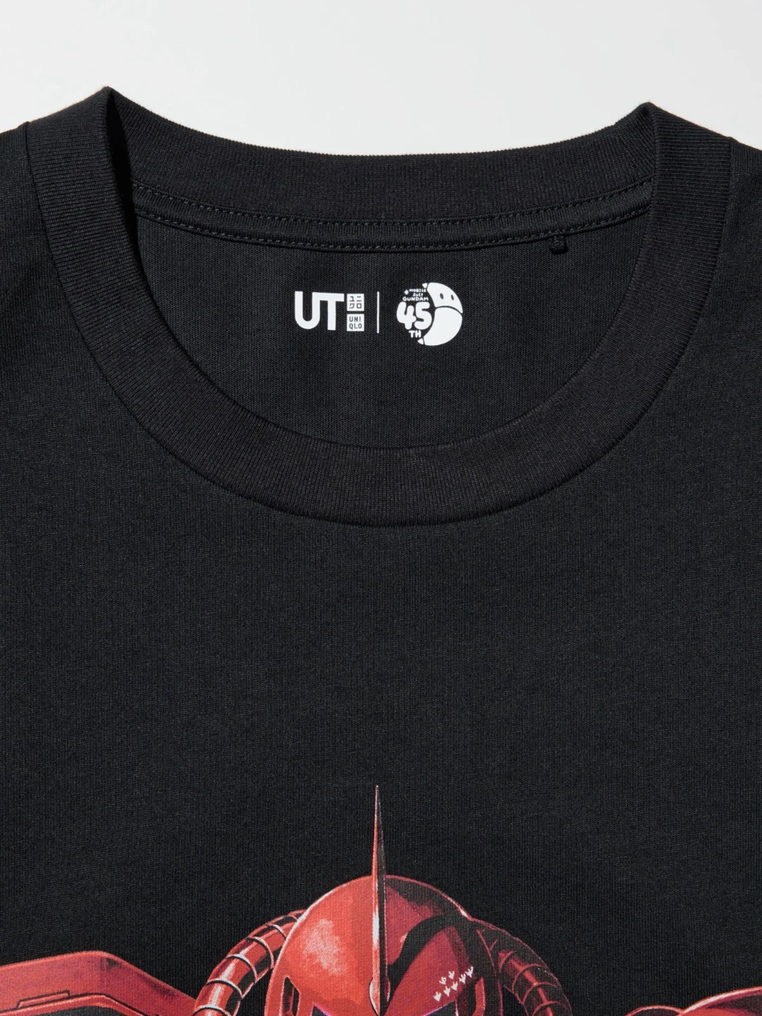 New never worn Uniqlo Japan UT Gundam T-Shirt size Medium - photo 5
