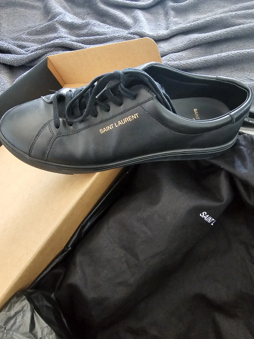 Saint Laurent Andy Low Top Sneakers - Black