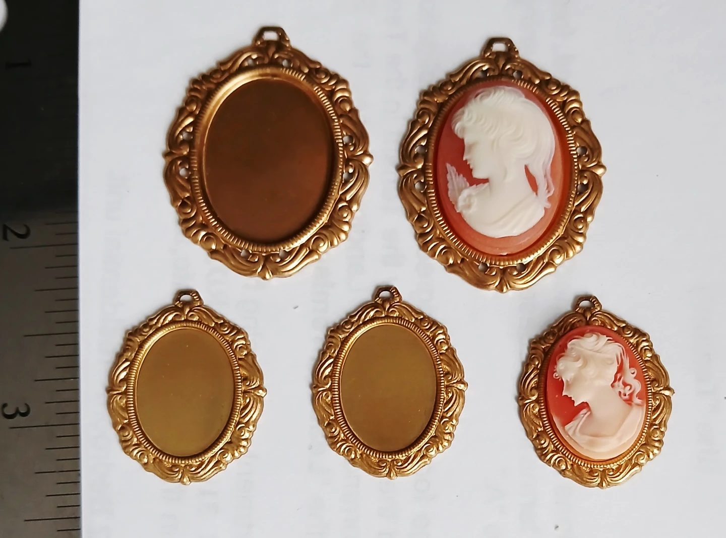 Brass Oval Cameo Pendant Frames - Set of 5 - photo 4