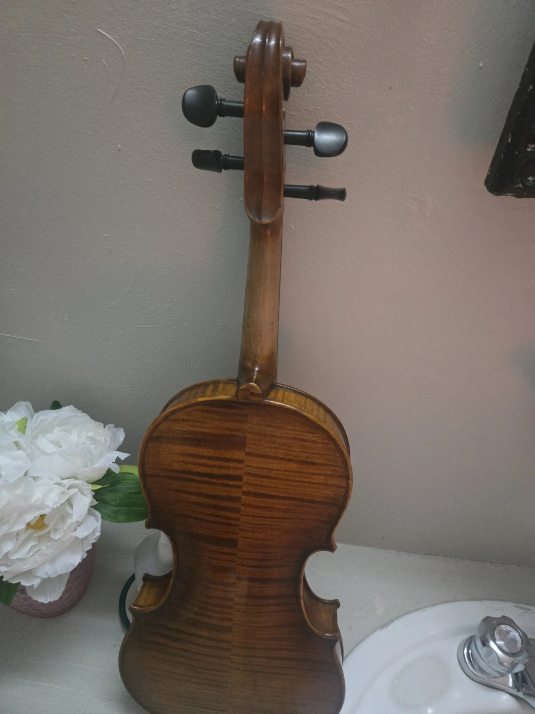 Violin with Case and Bows - photo 4