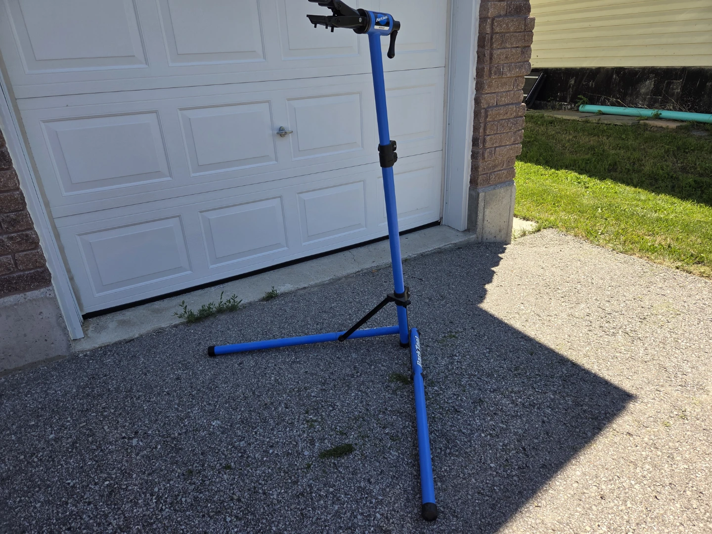 Park Tool Blue Bicycle Repair Stand - photo 2