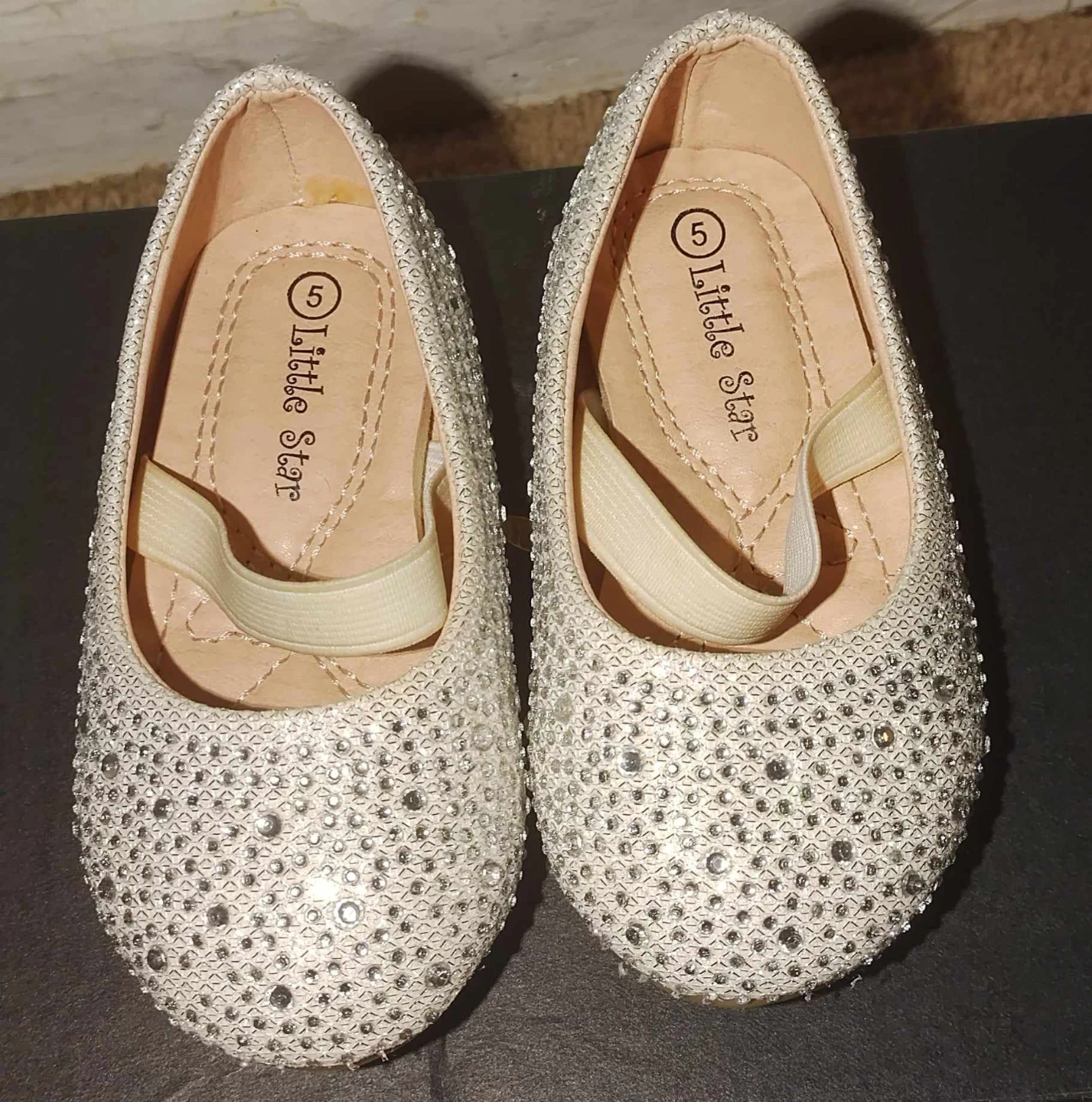 Little Star Embellished Ballet Flats Size 5