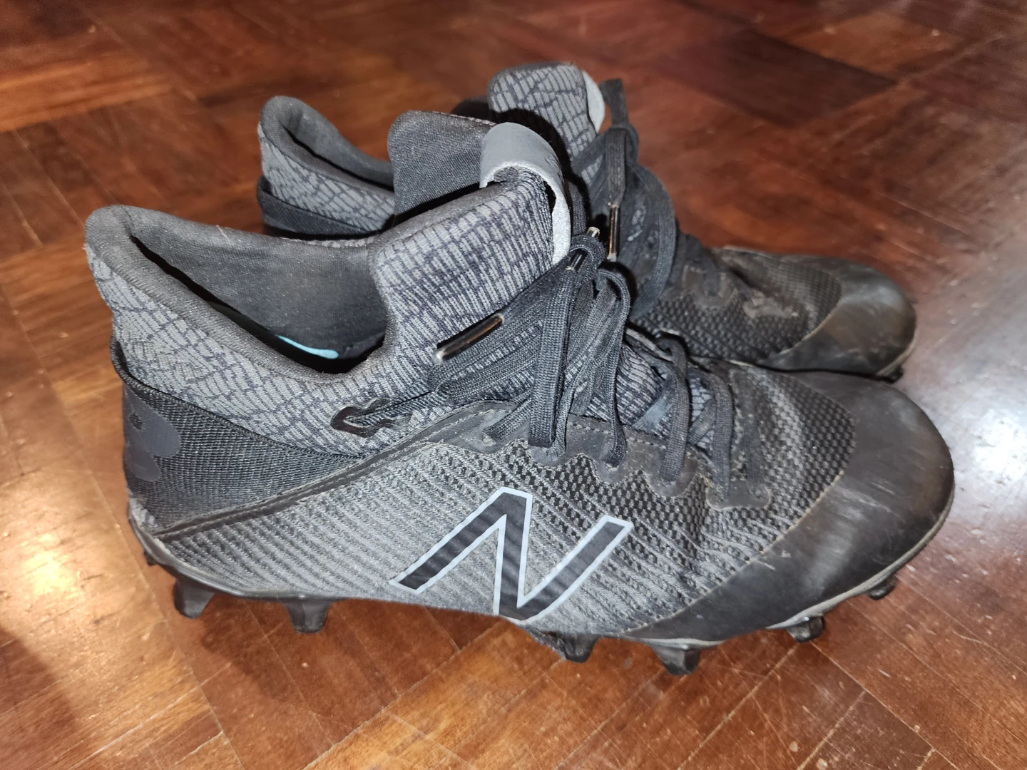 New Balance Black Lacrosse Cleats Mens 7-7.5*Like New/EUC* ⚽