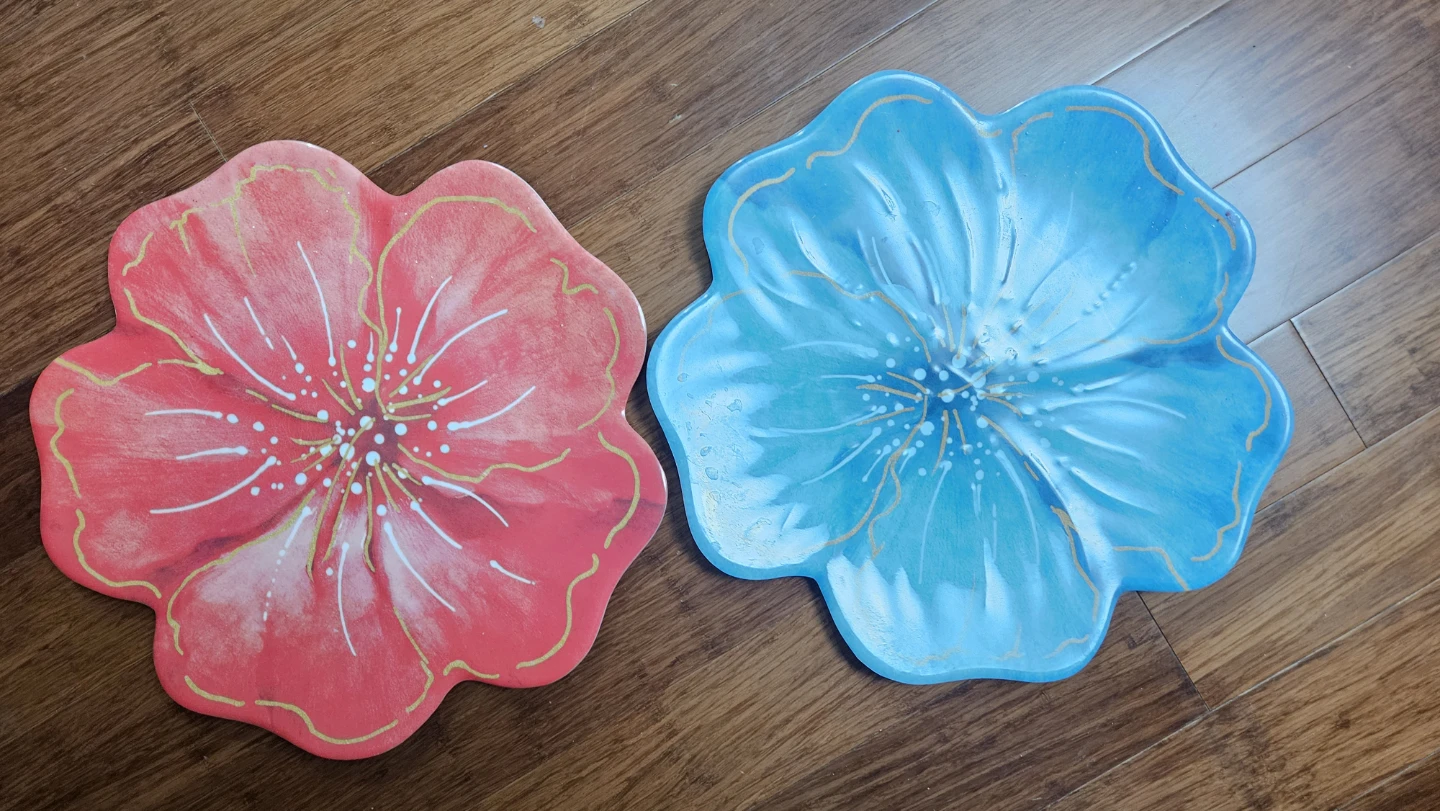 Set of 2 Floral trays - Red & Blue