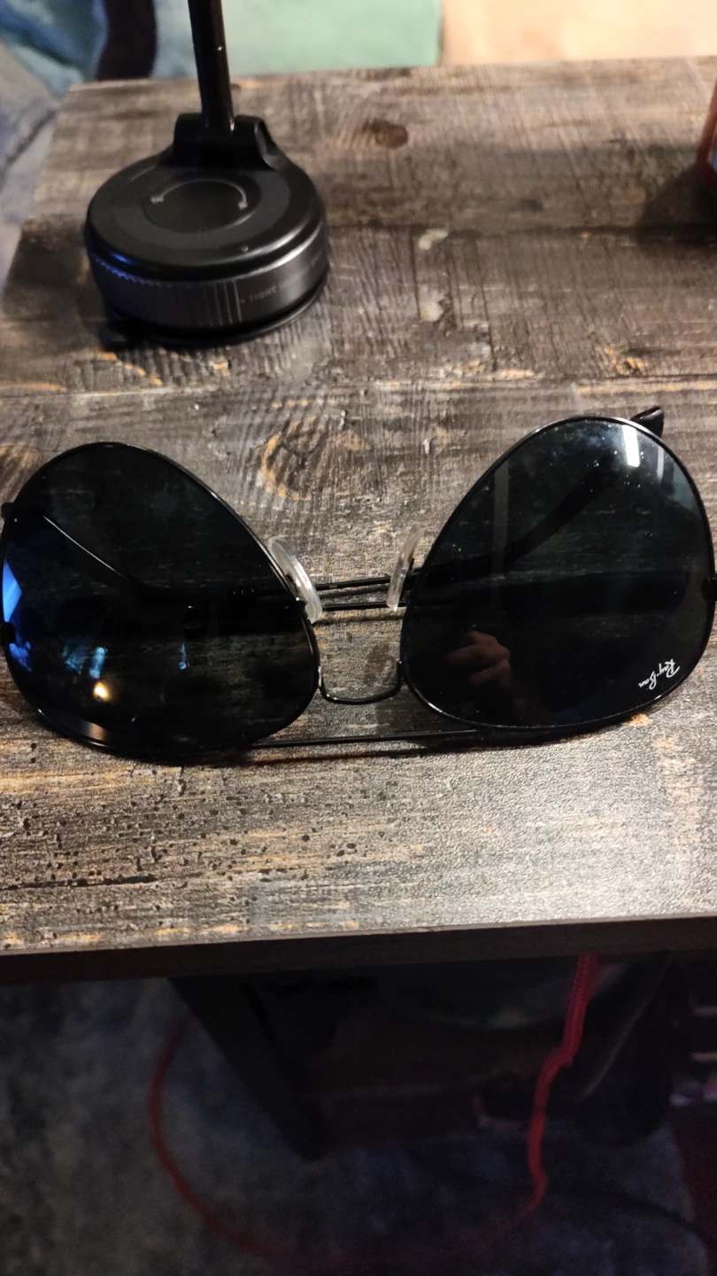 Ray-Ban Aviator Sunglasses - Black