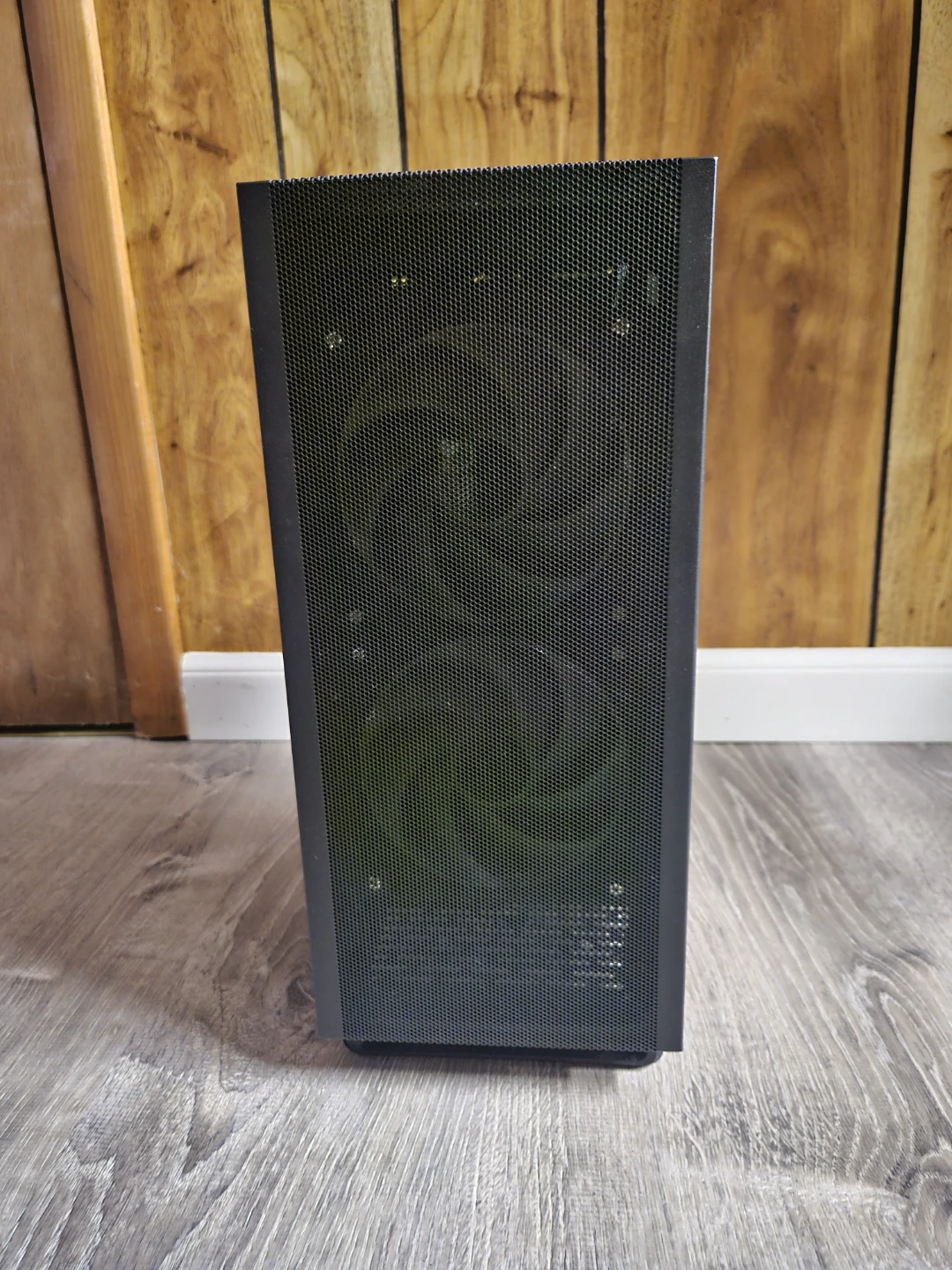 Sffpc 5070ti 9800x3d 32gb 2tb nvme 850 watt psu