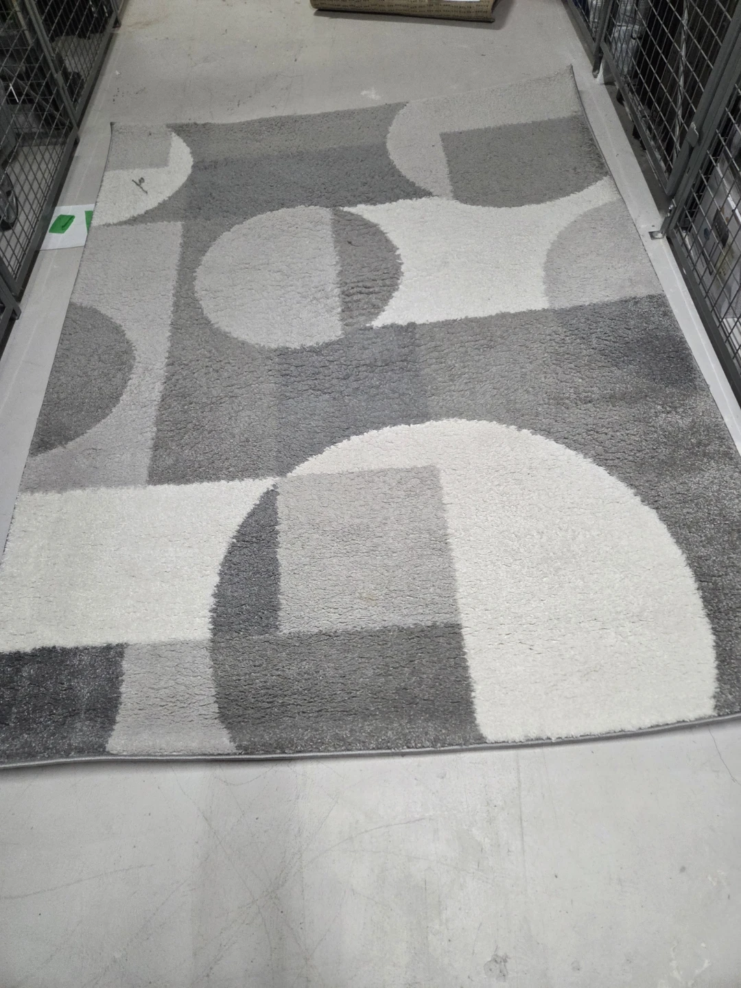 Geometric Area Rug - photo 2