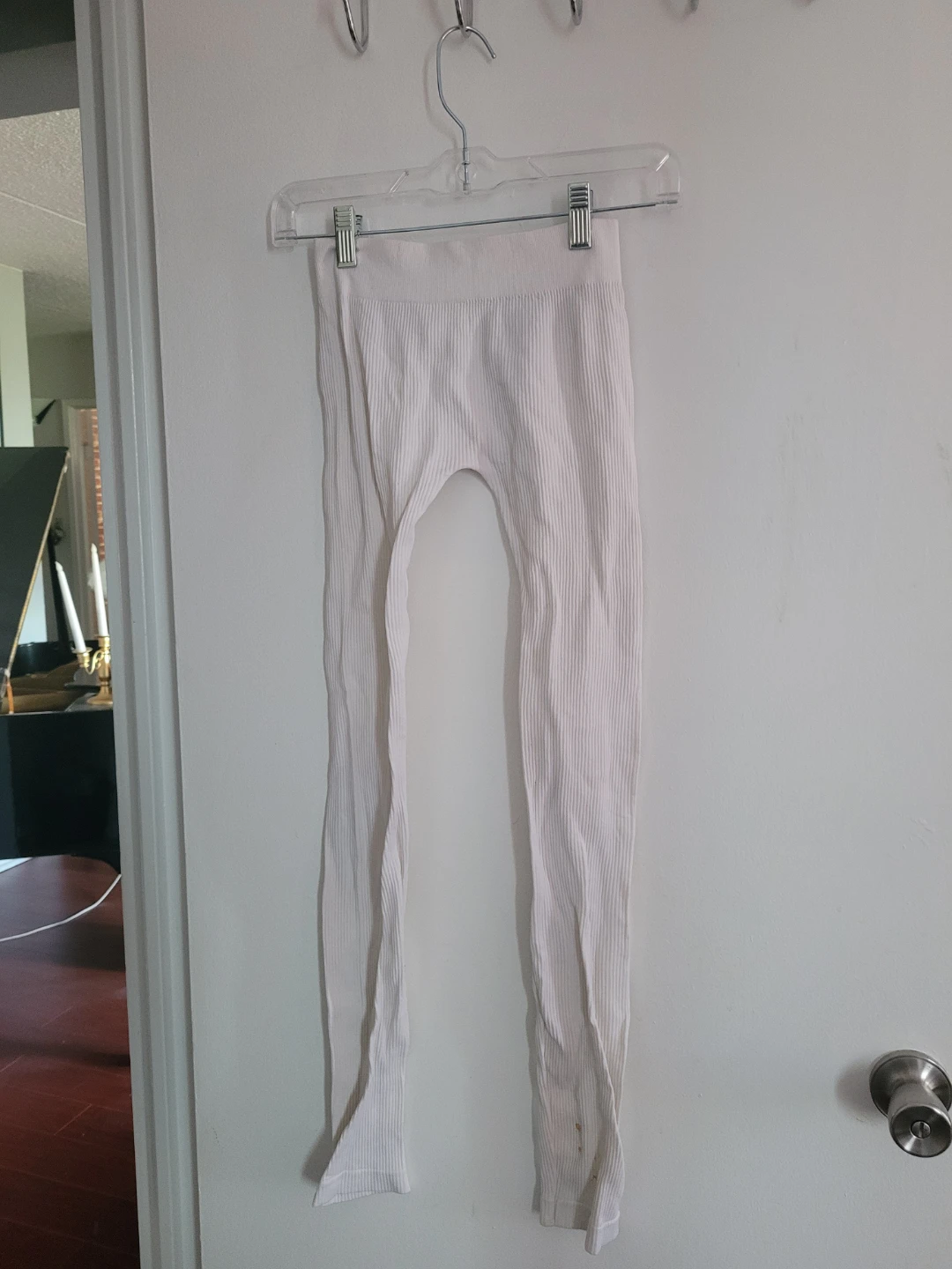 White Ribbed Leggings