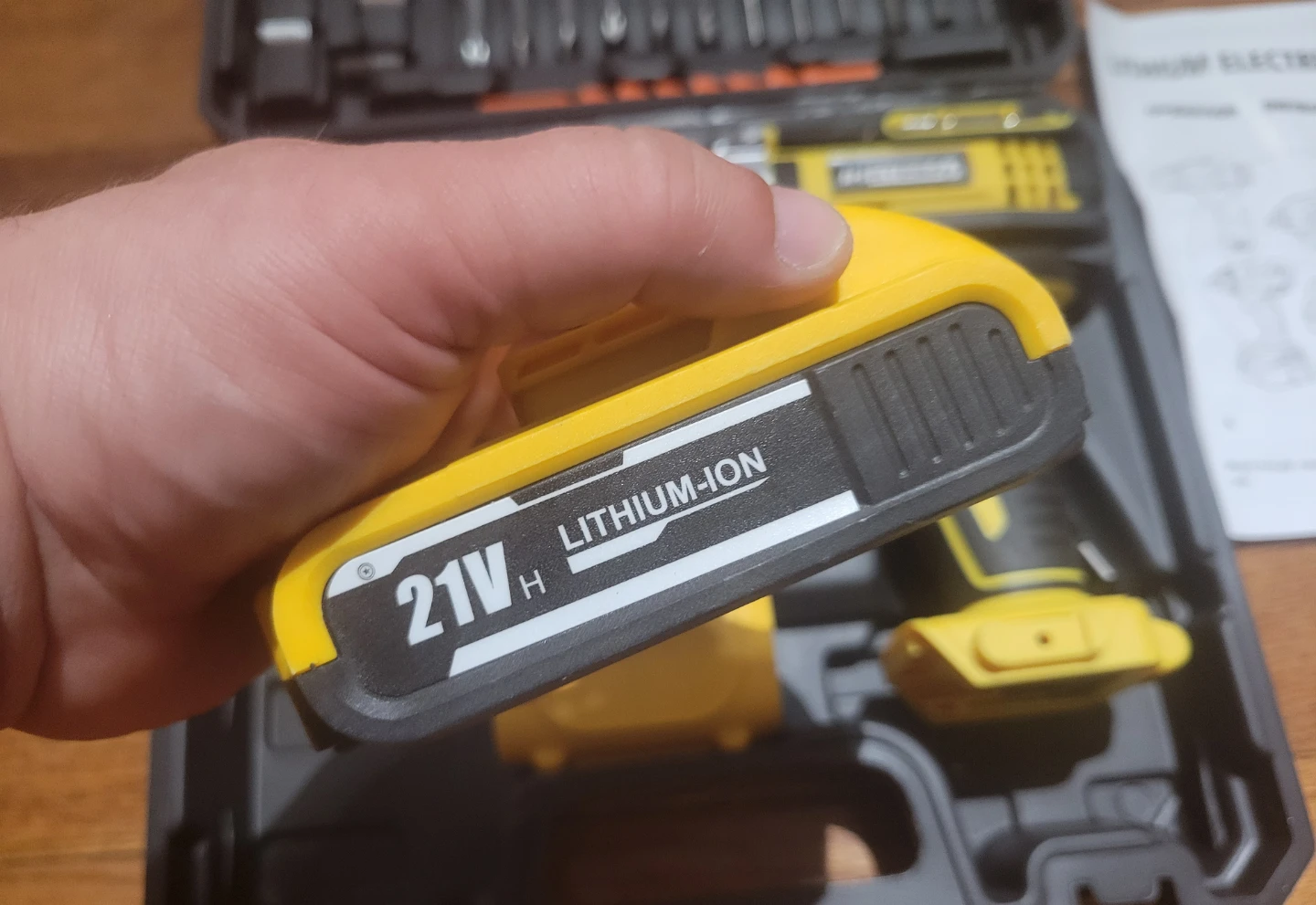 NEW Cordless Hammer Drill Set with 2 Batteries 2.0Ah - photo 3
