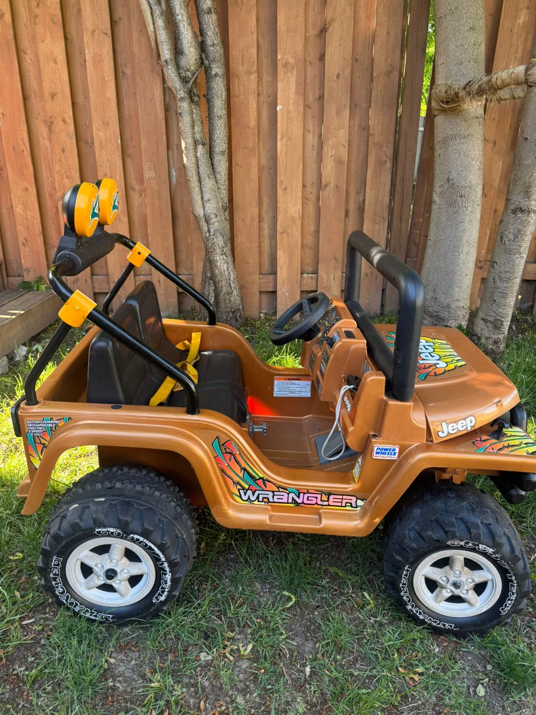 Jeep Wrangler 4x4 Ride-On Toy