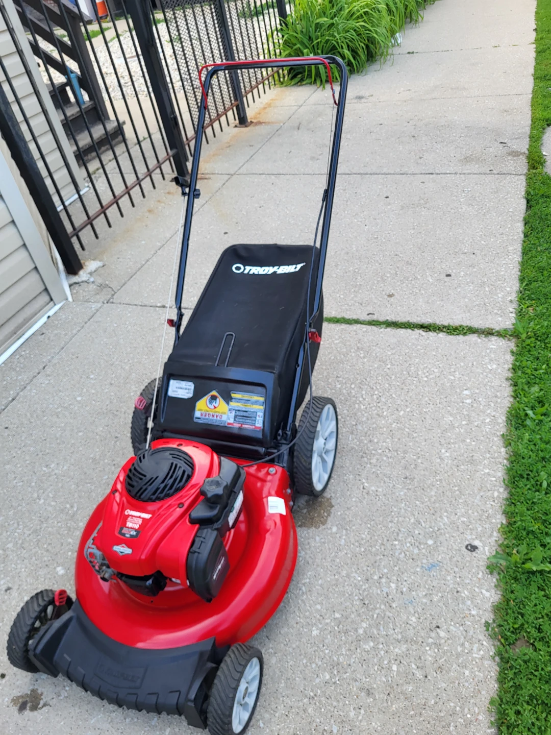 Lawnmover Troy Bilt Push In Excellents Conditions - photo 4