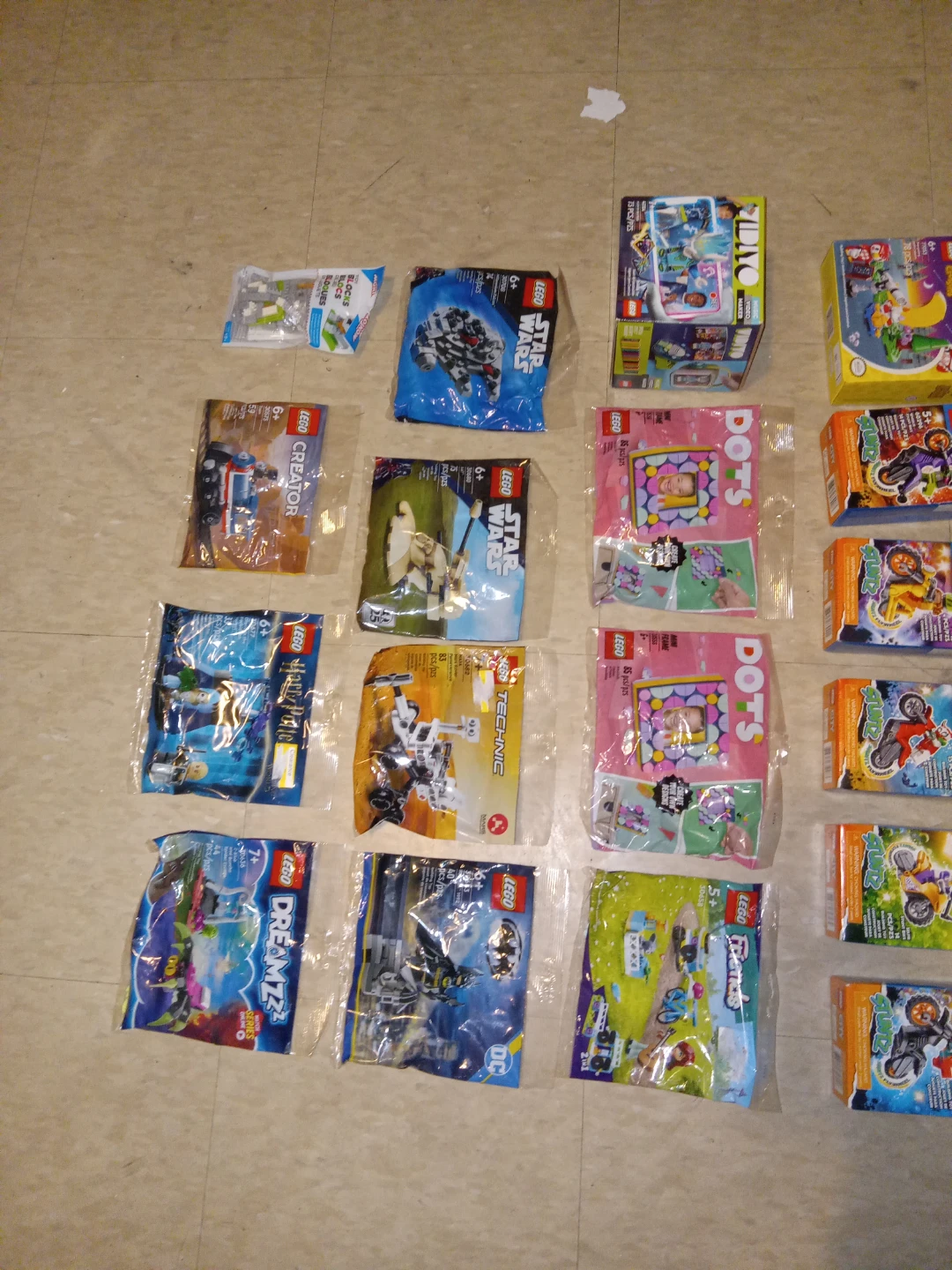 brand new Assorted LEGO Sets - Minecraft, City, Star Wars & More - photo 5