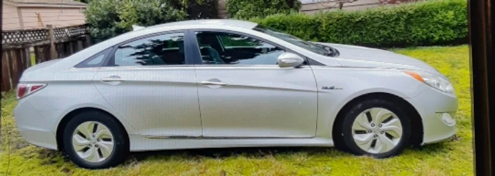 2013 Hyundai Sonata Hybrid Blue Drive Low Kms - photo 2