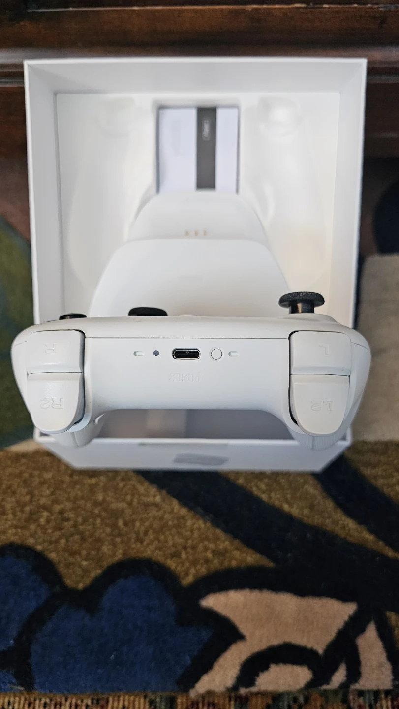 8BitDo Ultimate Controller Charging Dock & Game Pass Ultimate - photo 3