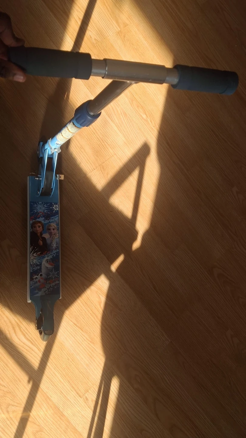 Kids Frozen Scooter - photo 2