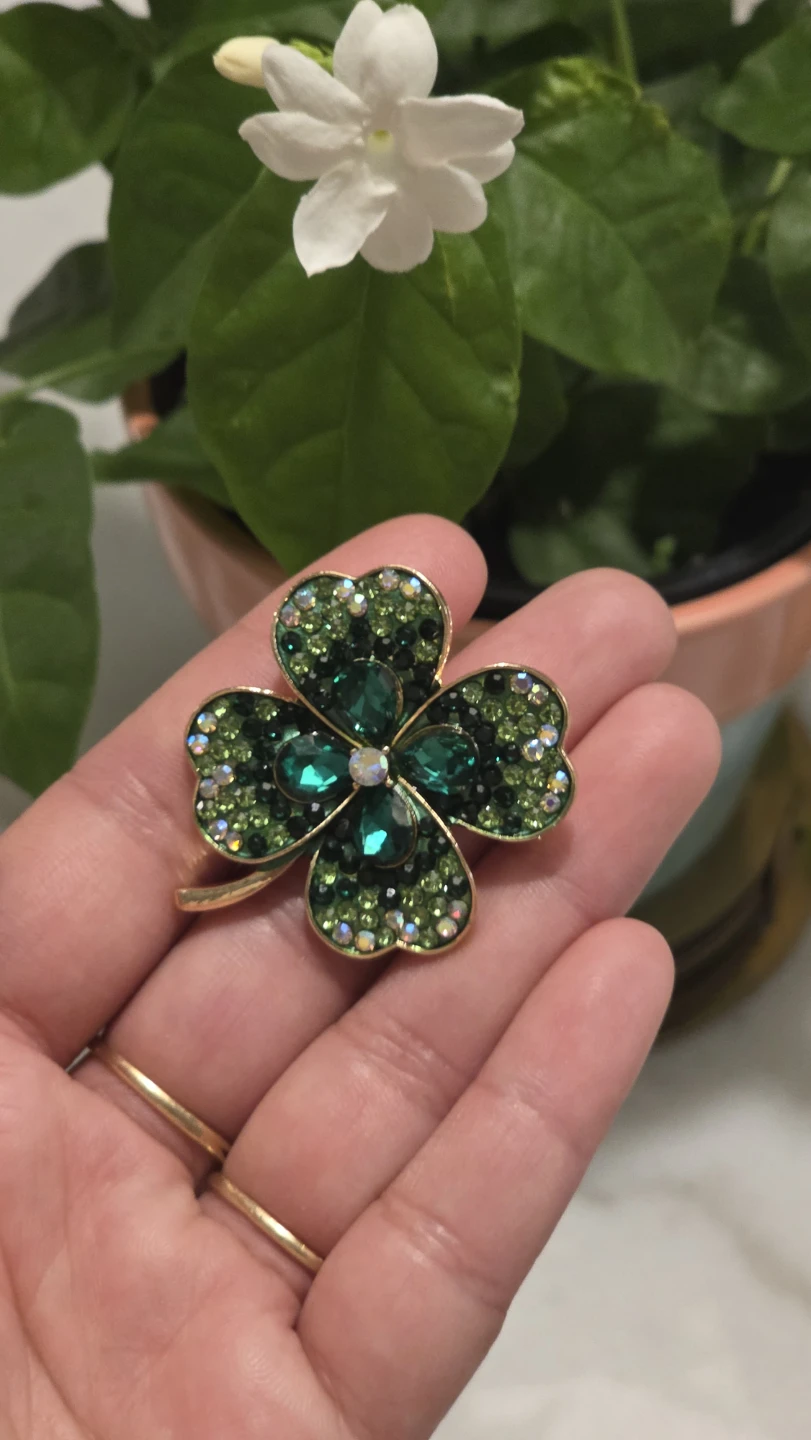 Sparkly Four Leaf Clover Brooch Pin - photo 3