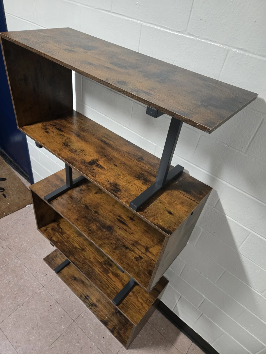 Modern Industrial 4-Tier Geometric S-Shaped Bookshelf - photo 3