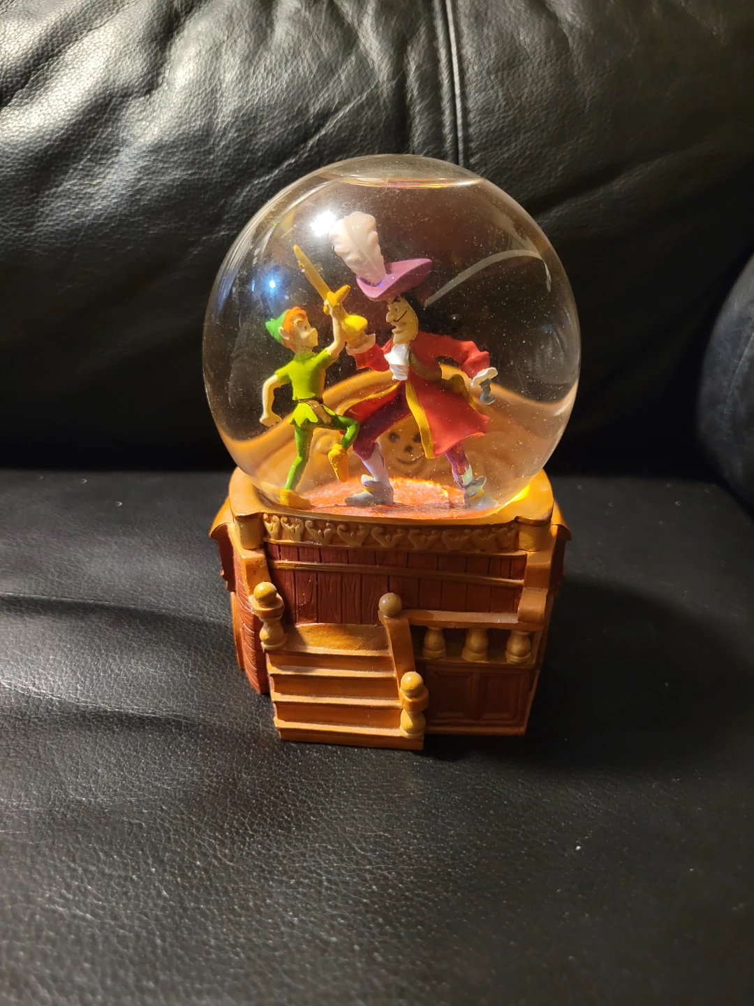 Collectable Disney Peter Pan Musical Snow Globe ⚽️