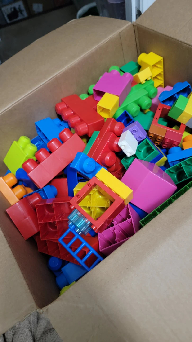 Assorted Large Building Blocks Toy Lot - photo 2
