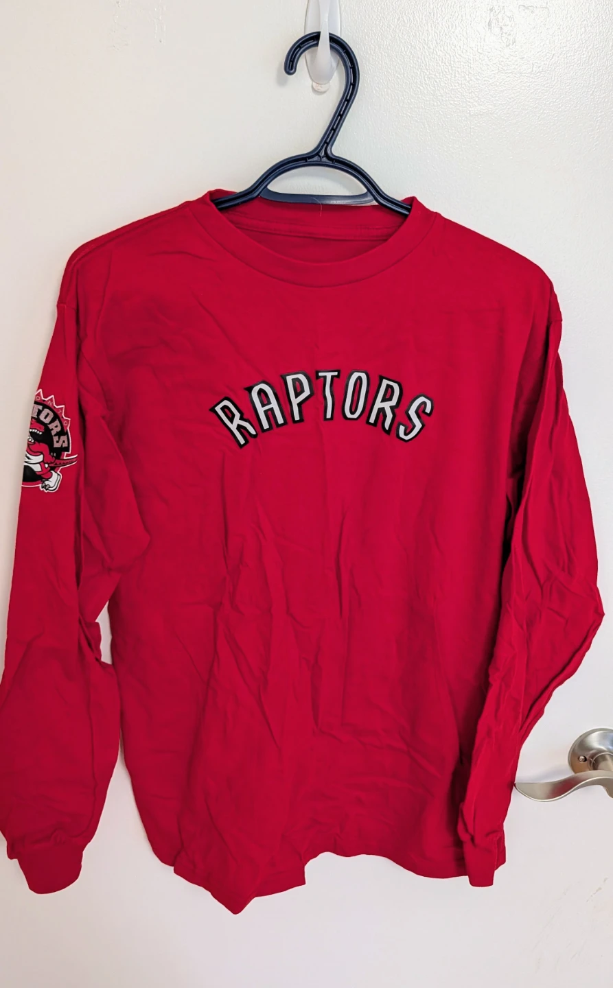 Toronto Raptors Long Sleeve Shirt - Men's Size Medium