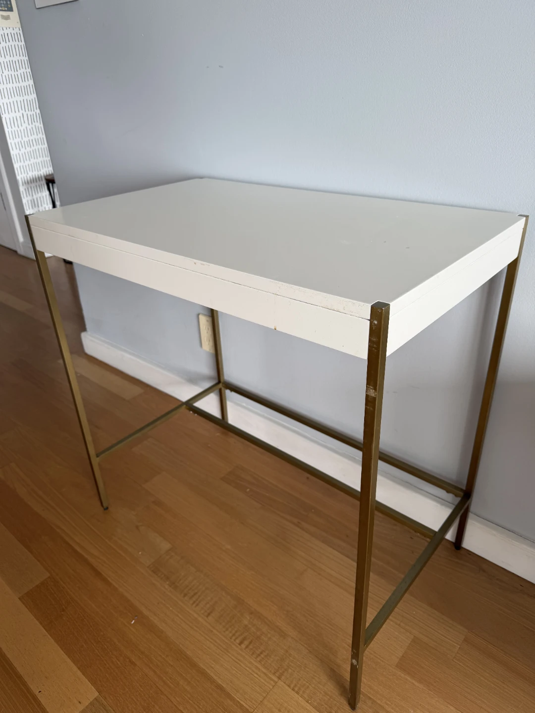 West elm white modern compact mini desk - photo 2