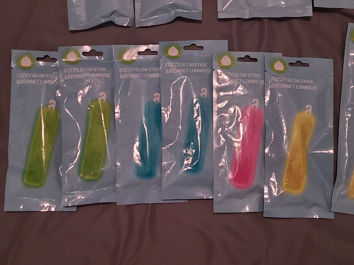 Glow-in-the-Dark Party Accessories - photo 5
