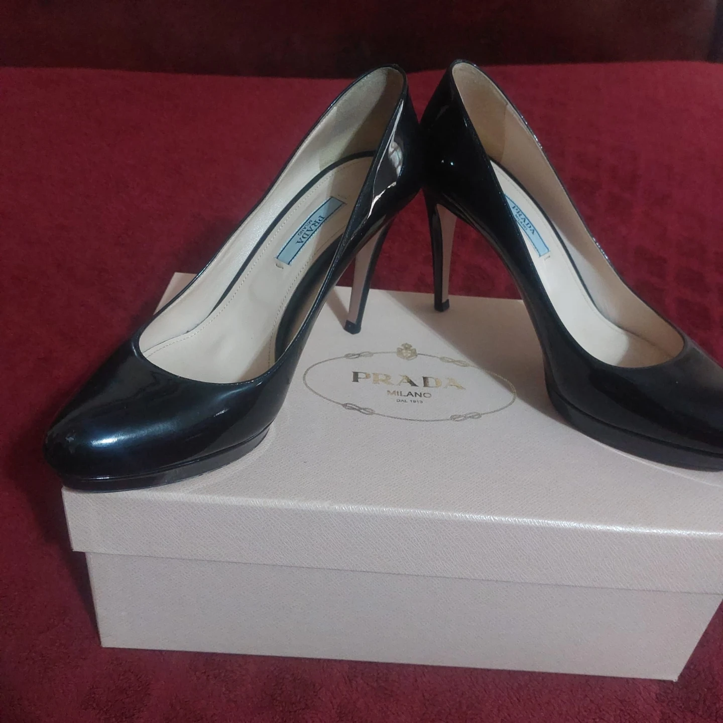 Prada Black Patent Leather Pumps - Size 38.5⚽ - photo 2