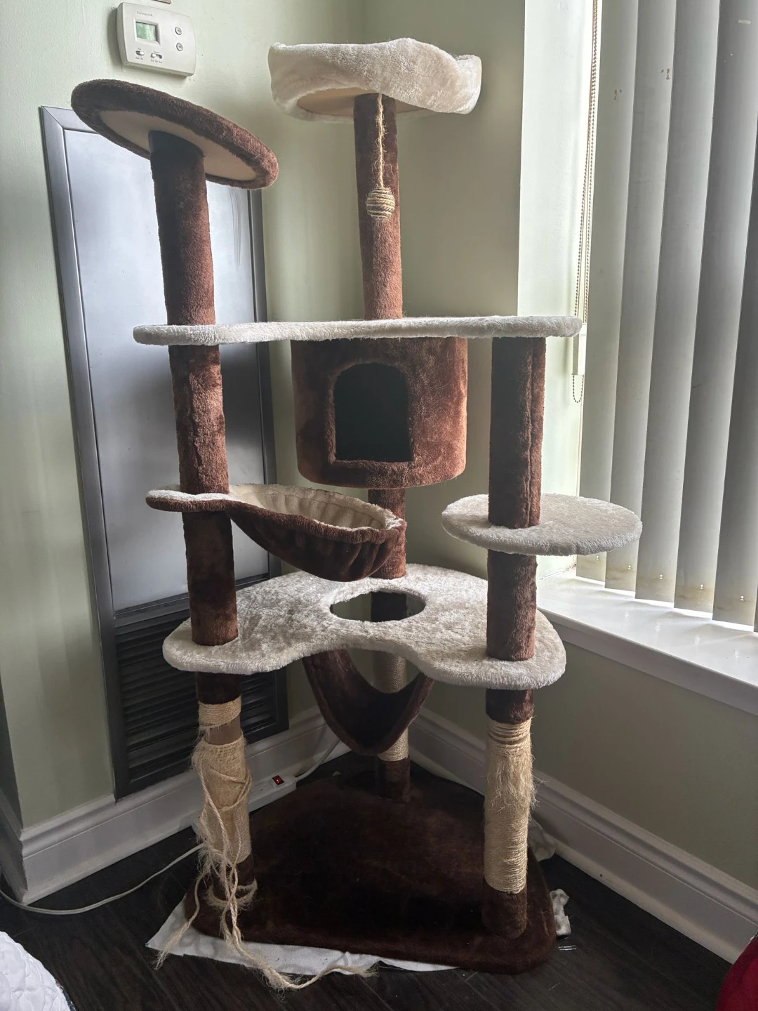 Multi-level Cat Tree Condo
