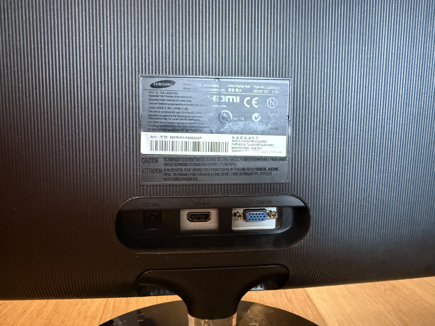 Samsung 24 inch(S24C300L) LED Monitor - photo 2