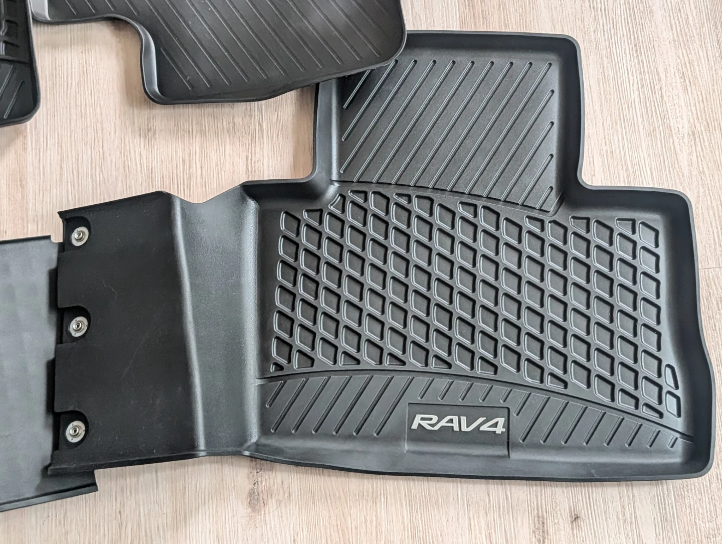 Toyota RAV4 All-Weather Floor Mats - photo 2