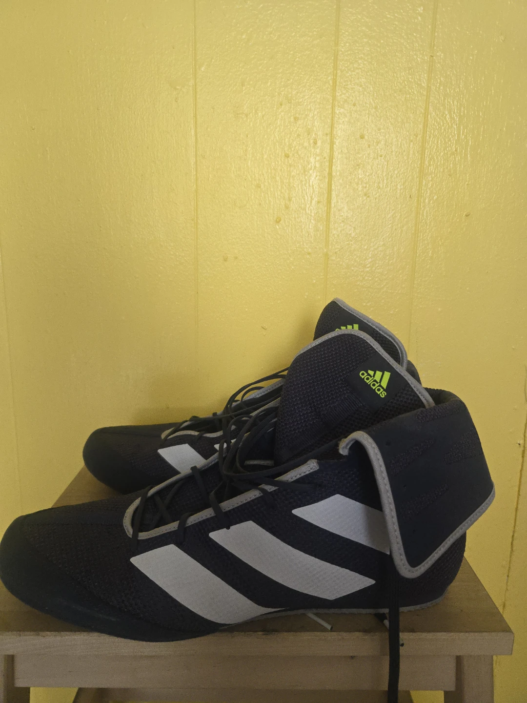 Adidas Boxing Shoes. Box Hog