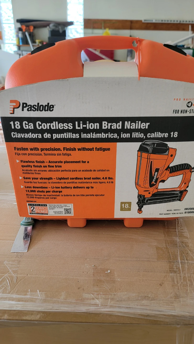 Paslode 18 Ga Cordless Li-ion Brad Nailer - photo 3