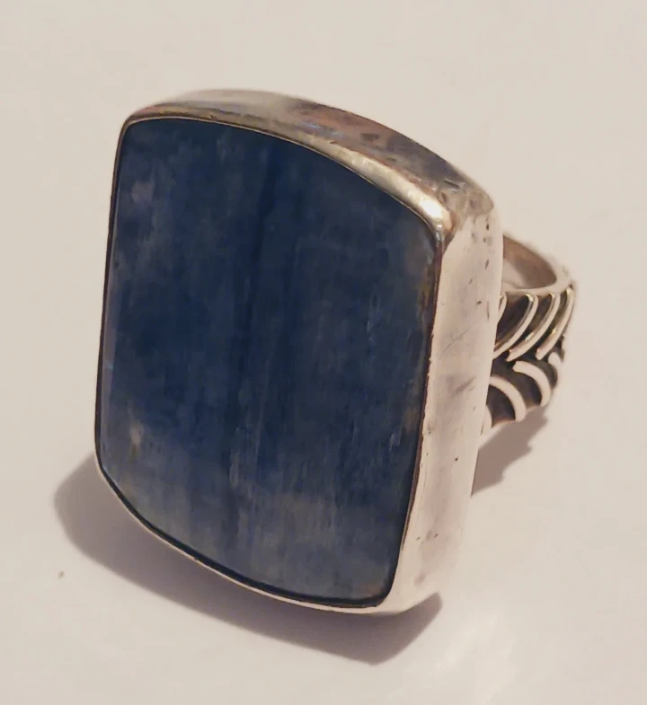 THE DREAMER STERLING SIGNED LARGE KYANITE RING.8