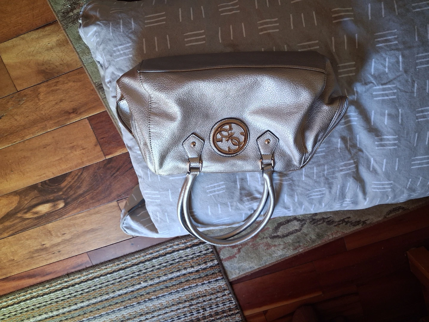 Gold Metallic Handbag - photo 3