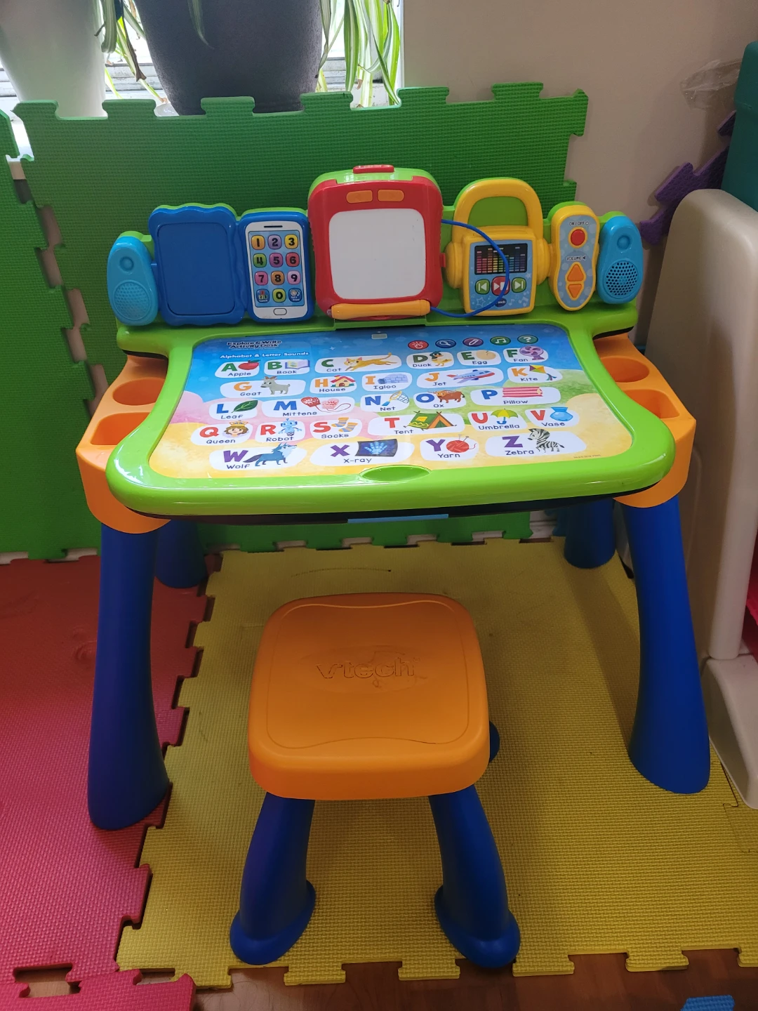 VTech Explore & Write Activity Desk