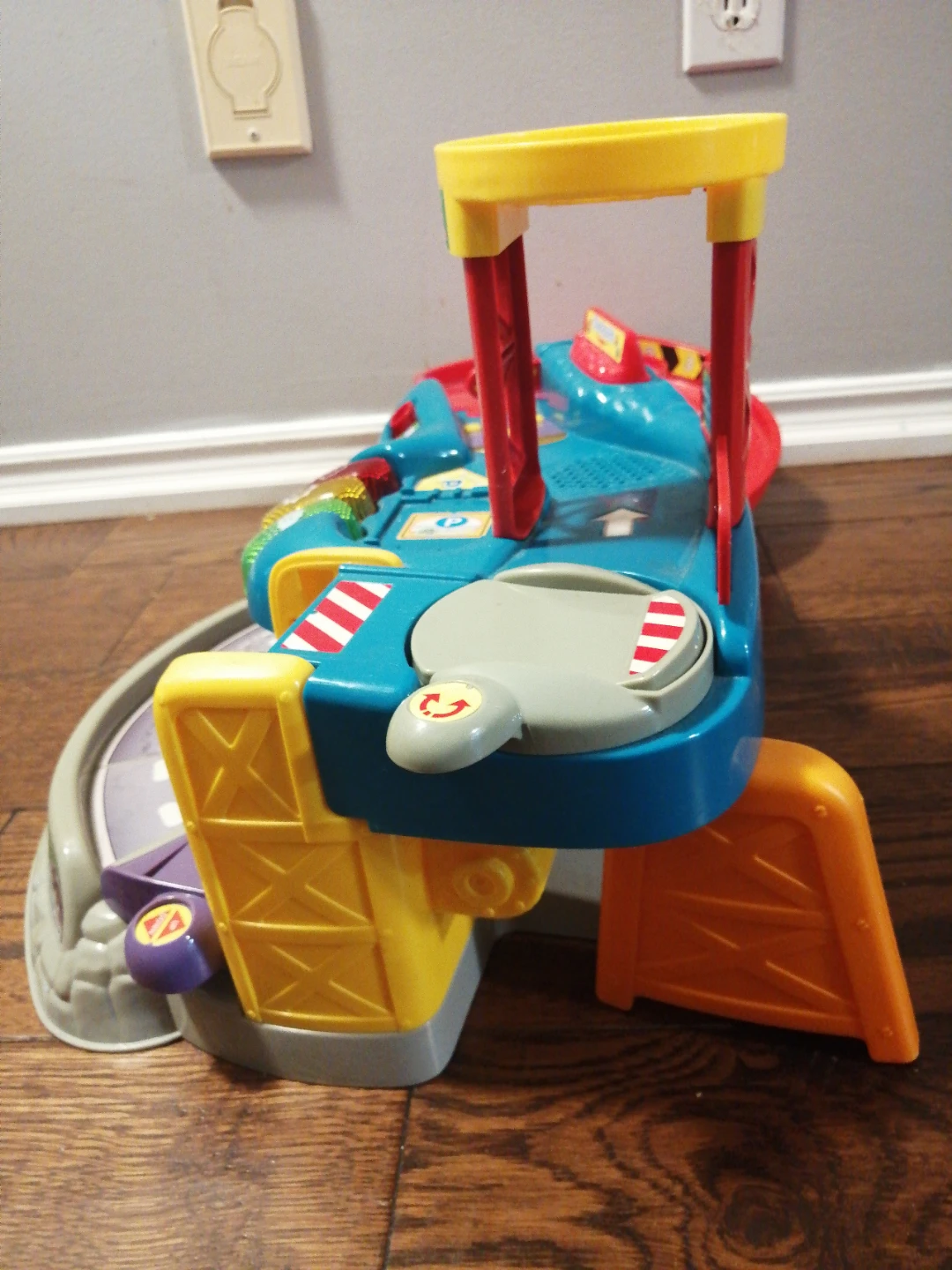 VTech Go! Go! Smart Wheels Ultimate Amazement Park - photo 4