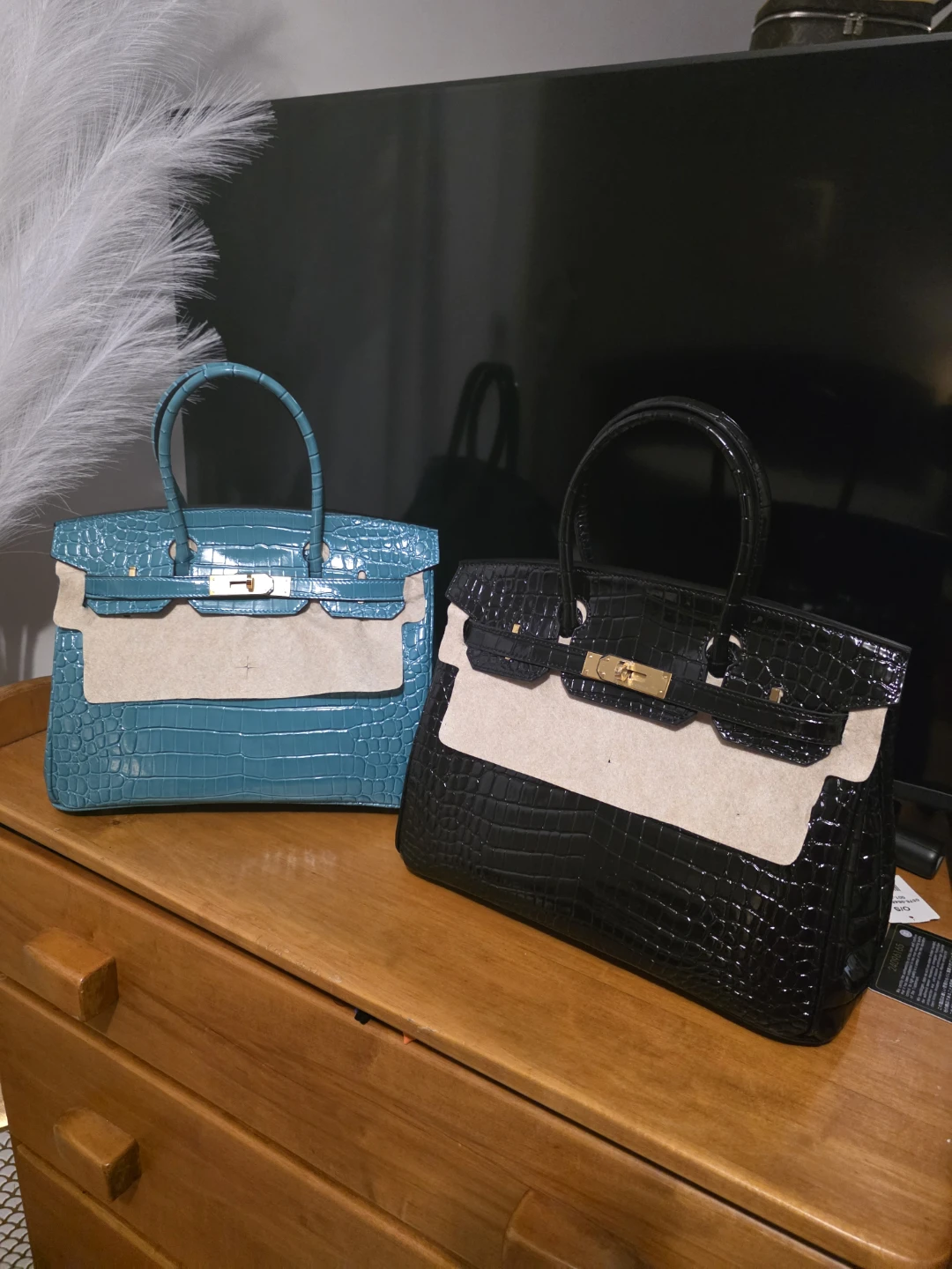 Crocodile Handbag s for sale - photo 2