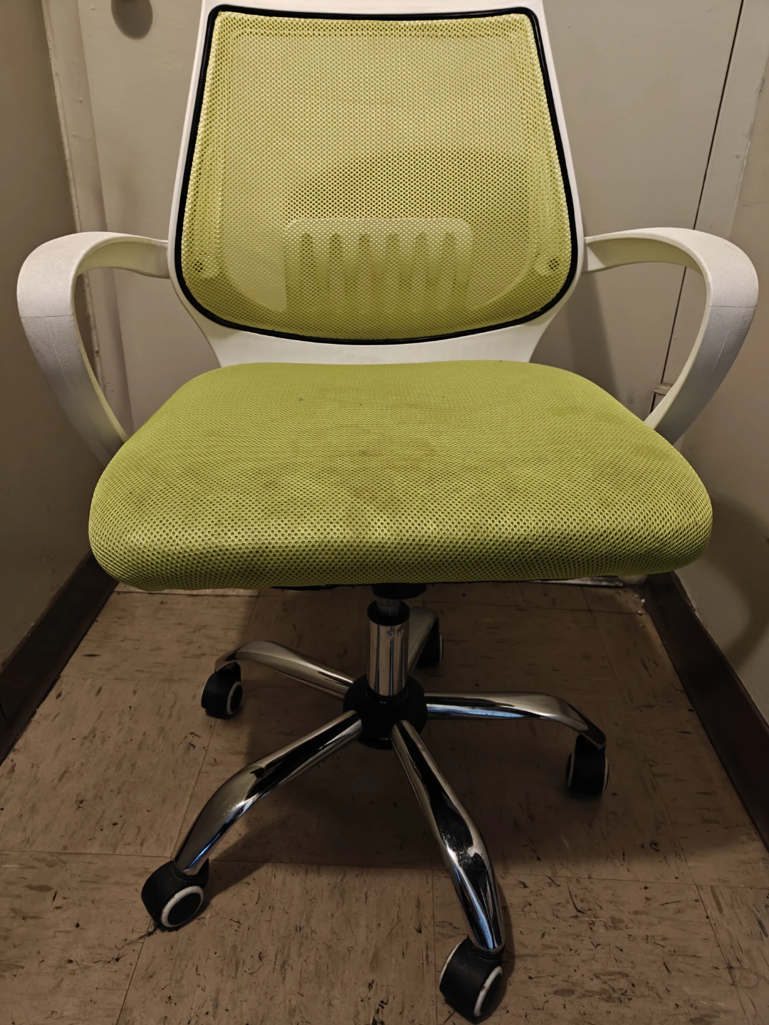 Office Chair - Mesh Back & Padded Seat