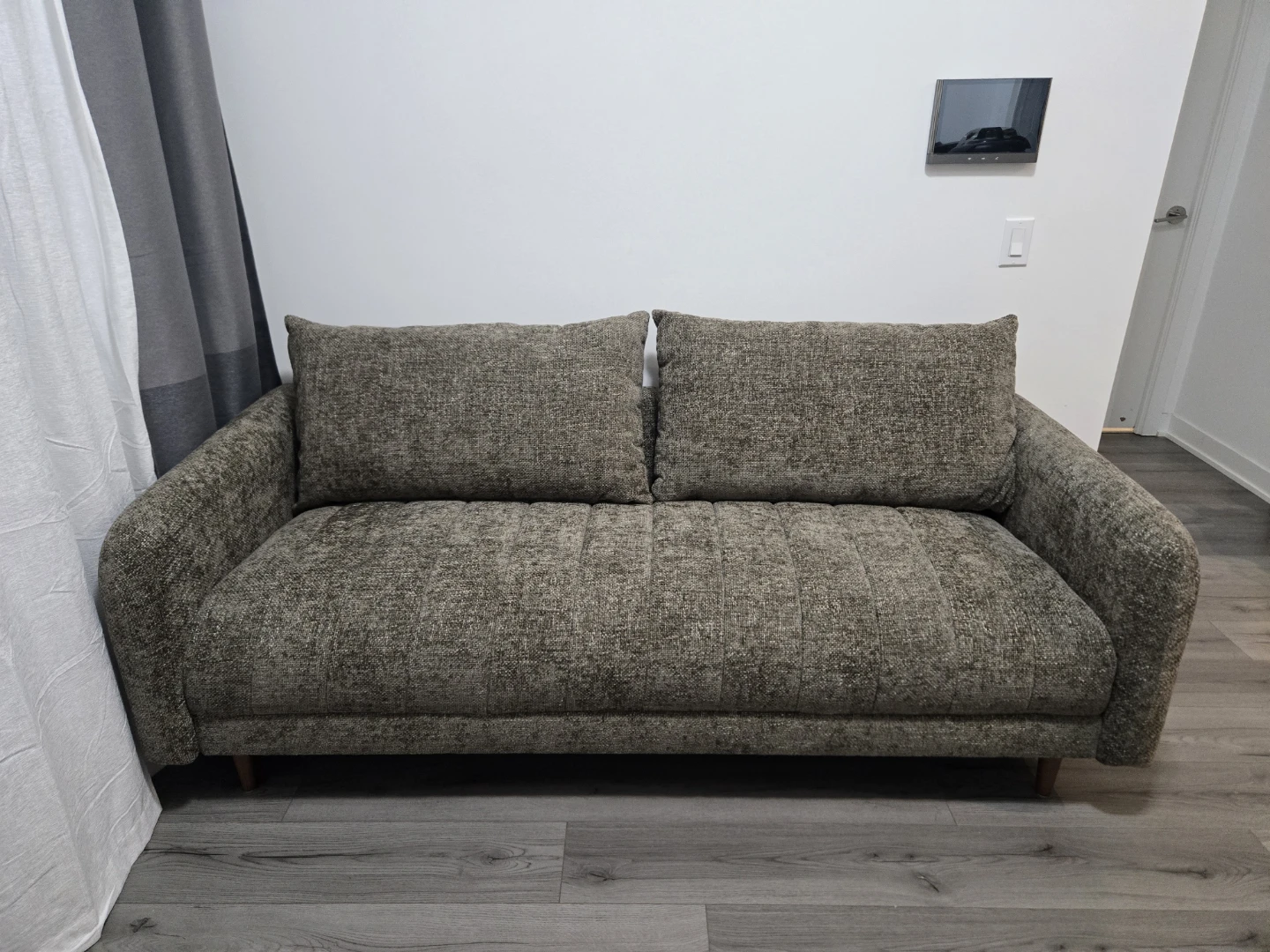 Mordern Sofa with Mid-Century Modern Coffee Table